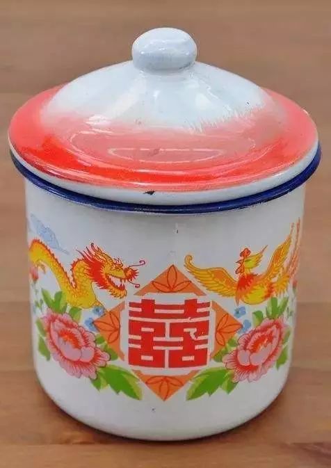 ai搪瓷缸子生成器