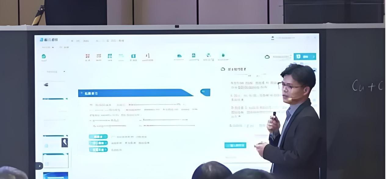 智能助教讯飞AI：全新作答笔助力高效学