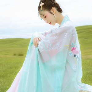 ai合成汉服文案