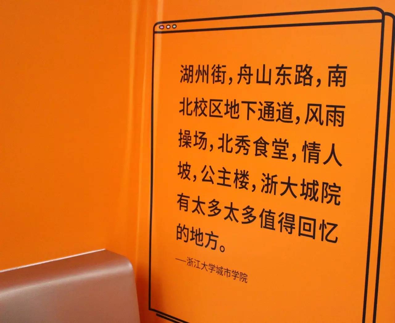 AI三行情书生成器：一键定制浪漫表白文案，满足多种场合情感表达需求