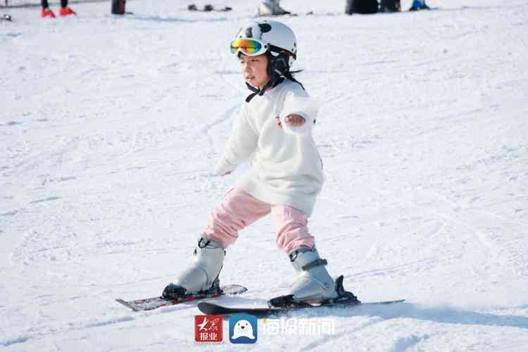 雪场传手册ai文案模板-雪场海报