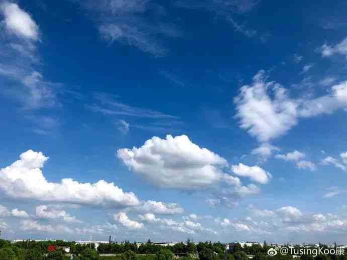 ai生成天空美景文案